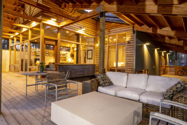 Bachelor Exterior 4_12102025 Bachelor Exterior 4_12102025